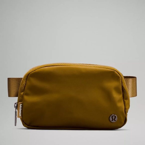 lululemon athletica Handbags - NWT lululemon Belt Bag